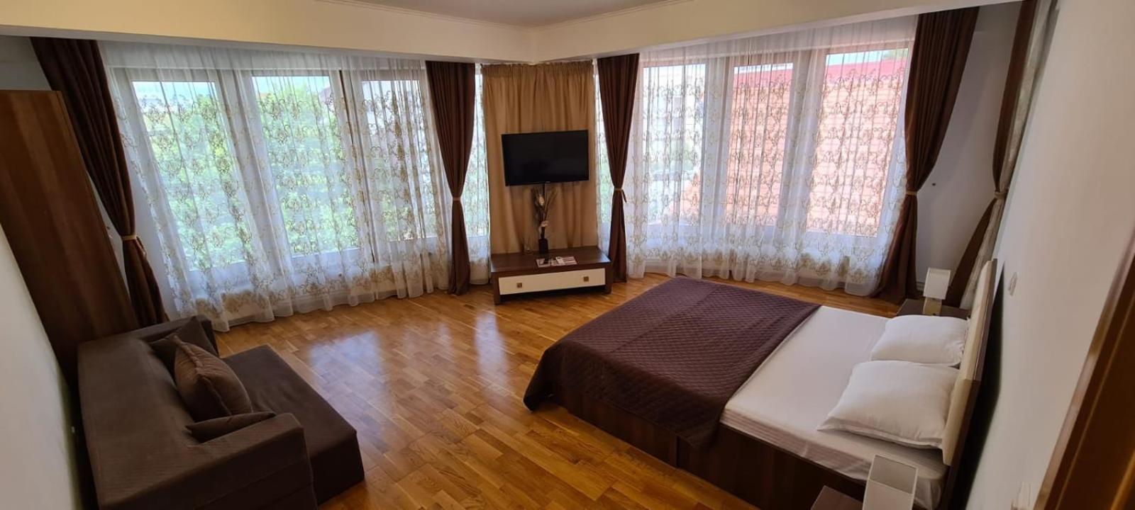 Anamaria Apartments Mamaia Nord นาโวดาริ ภายนอก รูปภาพ